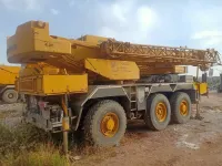 Liebherr Grue 40 tonne للبيع أو للكراء 