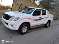 voitures-toyota-hilux-2011-sidi-aich-bejaia-algerie