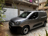 voitures-fiat-professional-doblo-2023-itali-les-eucalyptus-alger-algerie