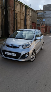 voitures-kia-picanto-2014-pop-les-eucalyptus-alger-algerie