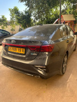 voitures-kia-cerato-2019-chlef-algerie