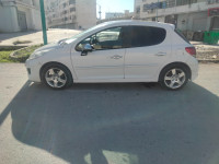 voitures-peugeot-207-2011-allure-constantine-algerie