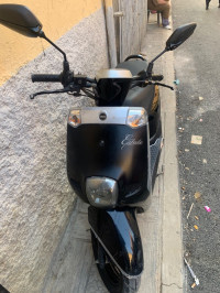 motos-et-scooters-vms-cuxi-estate-2021-blida-algerie