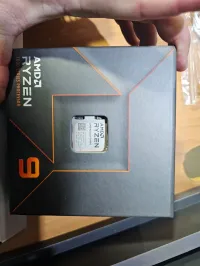 AMD RYZEN 9 7950X