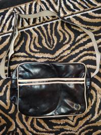 حقائب-اليد-sac-bandouliere-classique-fred-perry-homme-غليزان-الجزائر