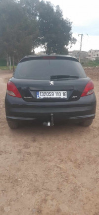 voitures-peugeot-207-2010-reghaia-alger-algerie