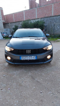 voitures-fiat-tipo-sedan-2023-siting-constantine-algerie