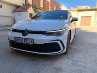 voitures-volkswagen-golf-8-2023-r-line-oum-el-bouaghi-algerie