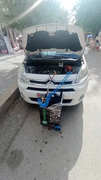 Décalaminage auto et diagnostic automobile 