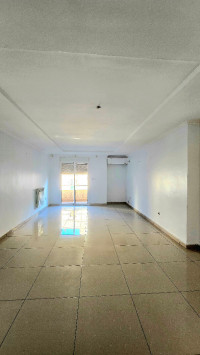 appartement-location-f4-oran-algerie