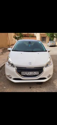 Peugeot 208 2015 Allure