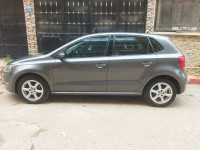 voitures-volkswagen-polo-2014-consabt-bab-ezzouar-alger-algerie