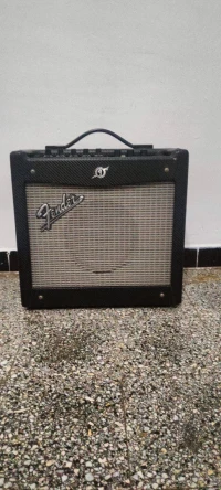 Amplificateur Fender Mustang 1 