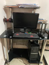 كومبيوتر مستعمل و نضيف 