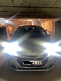 voitures-peugeot-208-2019-allure-akbou-bejaia-algerie