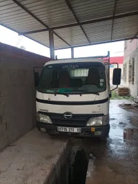 Hino Hino 