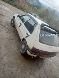 voitures-peugeot-205-1986-ferdjioua-mila-algerie