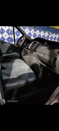 utilitaire-renault-trafic-2011-douera-alger-algerie