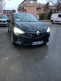 voitures-renault-clio-5-2021-bissens-tiaret-algerie