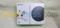 XBOX SERIES S - AMD Ryzen Zen 2 - AMD RDNA 2 4 TFLOPs - 10 Go GDDR6 - SSD 512 Go + GAME PASS