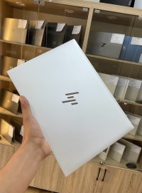 HP élitebook 840 G11 Ultra 5 135H Tactile 16gb 512ssd