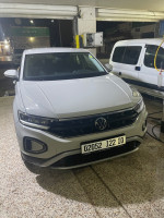 voitures-volkswagen-t-roc-2022-bouira-algerie