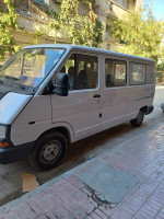 voitures-renault-trafik-1990-setif-algerie