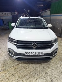 سيارات-volkswagen-tacqua-2023-full-option-وادي-السمار-الجزائر
