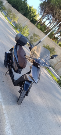 motos-et-scooters-vms-coral-2022-medea-algerie