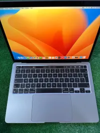 MacBook Pro 2022 M2 13.3" 16G 1TB état comme neuf 