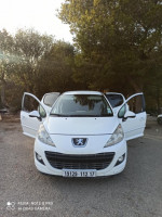 voitures-peugeot-207-2012-bouzareah-alger-algerie