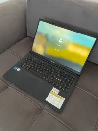 PC Portable ASUS Vivobook - Intel Core I5 - 1335U - 16 Go RAM - SSD 512 Go - FHD - Windows 11 Pro