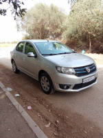 voitures-dacia-logan-2014-cherchell-tipaza-algerie