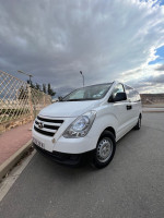 fourgon-hyundai-h1-2018-bouira-algerie