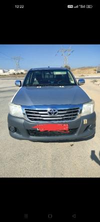 السيارات-النفعية-toyota-hilux-2016-legend-dc-4x2-بومرداس-الجزائر