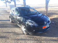 voitures-renault-clio-3-2006-bouira-algerie