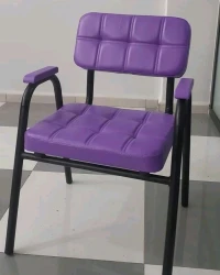 Chaise visiteure et burueau