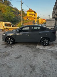 سيارات-dacia-logan-2025-عين-الحمام-تيزي-وزو-الجزائر
