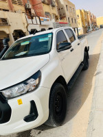 voitures-toyota-hilux-2022-hassi-messaoud-ouargla-algerie