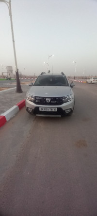 voitures-dacia-sandero-2018-stepway-privilege-djamaa-el-meghaier-algerie