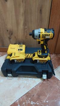 بناء-و-إنشاءات-visseuse-a-choc-dewalt-24v-5ah-البويرة-الجزائر
