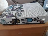 أجهزة-ألعاب-الفيديو-xbox-one-s-1tb-avec-2-manettes-et-rechargeable-kodak-أم-البواقي-الجزائر