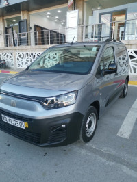 utilitaire-fiat-doblo-2023-italie-batna-algerie