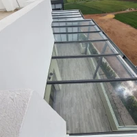 Vitrine et façade en VERRE SECURITE