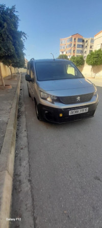 utilitaire-peugeot-partner-2019-k9-bouira-algerie