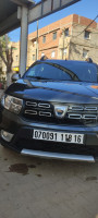 voitures-dacia-sandero-2018-bordj-el-kiffan-alger-algerie