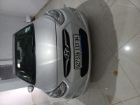 voitures-hyundai-accent-2013-rb-oum-el-bouaghi-algerie