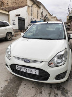 citadine-ford-figo-2014-azzaba-skikda-algerie