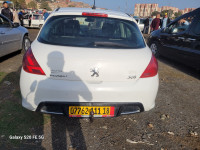 voitures-peugeot-308-2011-jijel-algerie