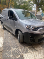 voitures-fiat-doblo-2024-tiaret-algerie